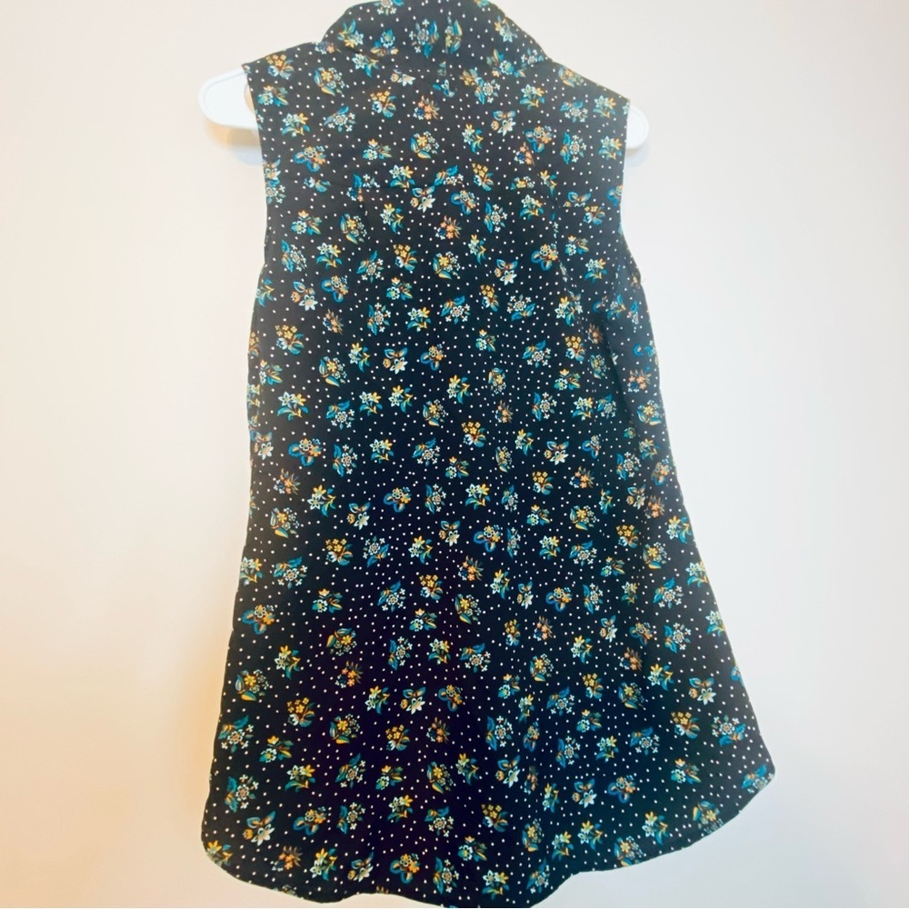 CAbi Black Floral Whimsy Sleeveless Blouse - Picture 5 of 6